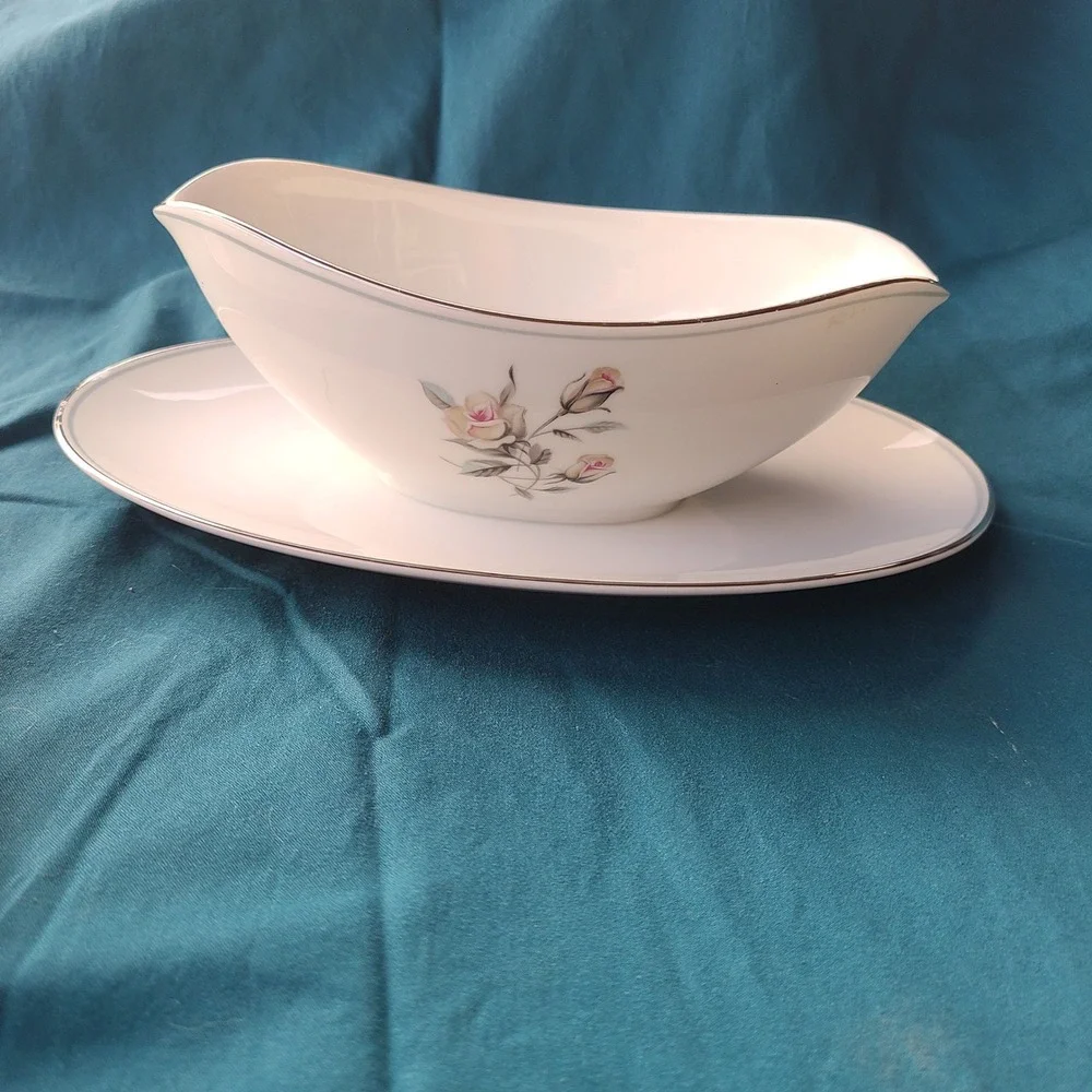 Noritake Margot 5605 Gravy Boat and Butter Dish Set White Rose Floral MCM Vintag